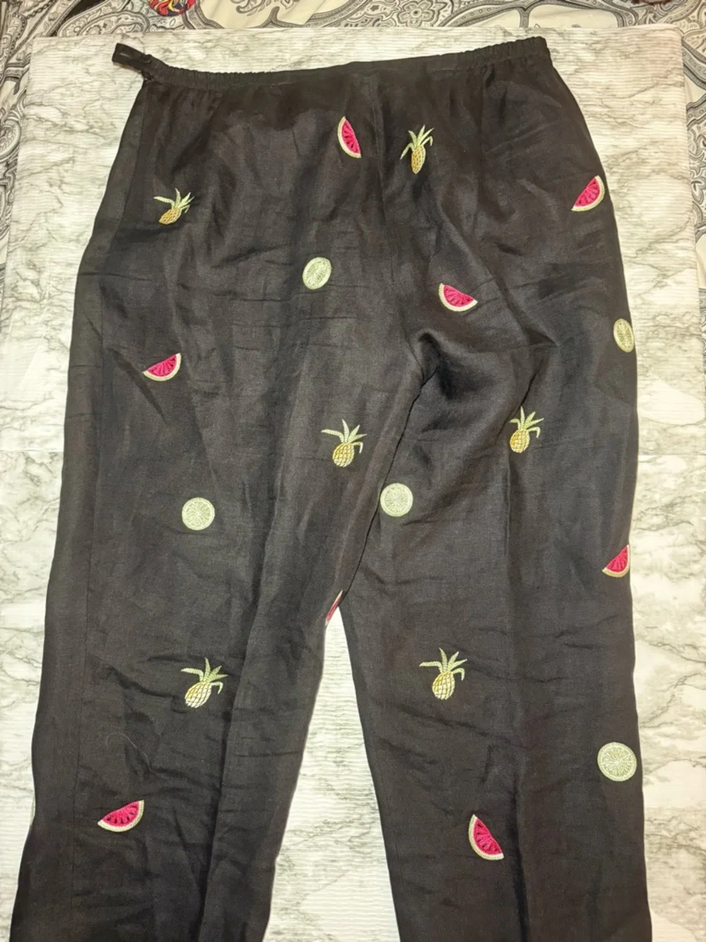 Talbots Women Black Embroidered Fruit Irish linen 16 W Plus - Picture 7 of 7